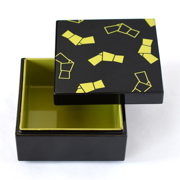 Isuke-Cute-Lacquered-Wooden-Box-For-Jewelry-and-Accessories-Knots-Design-1-2023-11-08T03:21:02.469Z.jpg