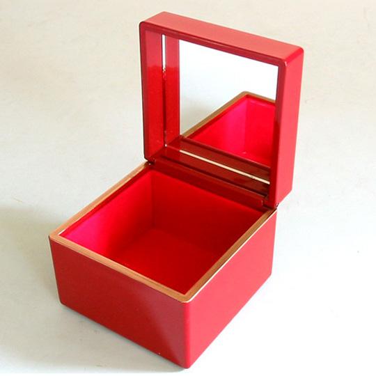 GLASS MARBLE プロ用メイクボックス made in Japan 赤色 Isuke Red Lacquered Jewelry Box With Mirror Maiko Design