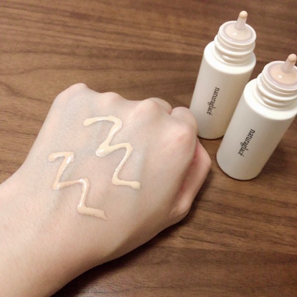 Naturaglace Lightweight Watery Foundation SPF30 30ml