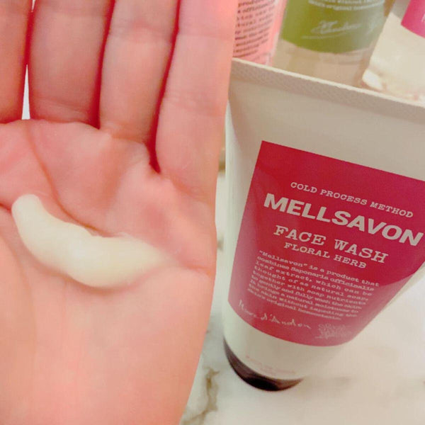Mellsavon Floral Herb Moisturizing Face Wash 130g
