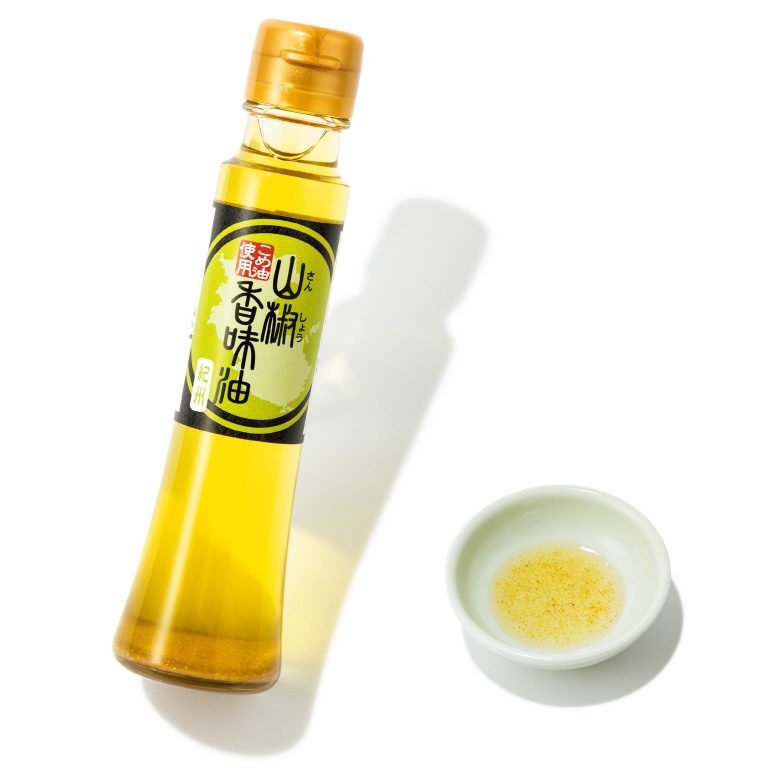 Tsuno Sansho Japanese Pepper Flavored Rice Bran Oil Condiment 97g